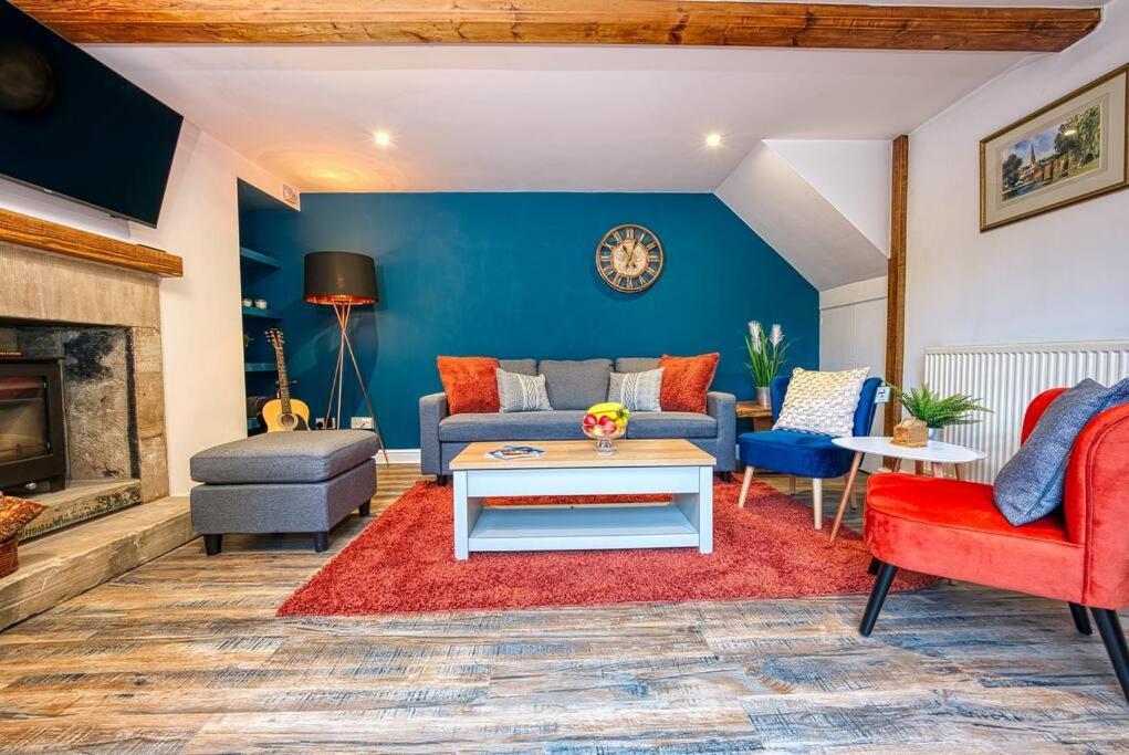 Delightful Two-Bedroom Cottage In The Heart Of เบคเวลล์ ภายนอก รูปภาพ